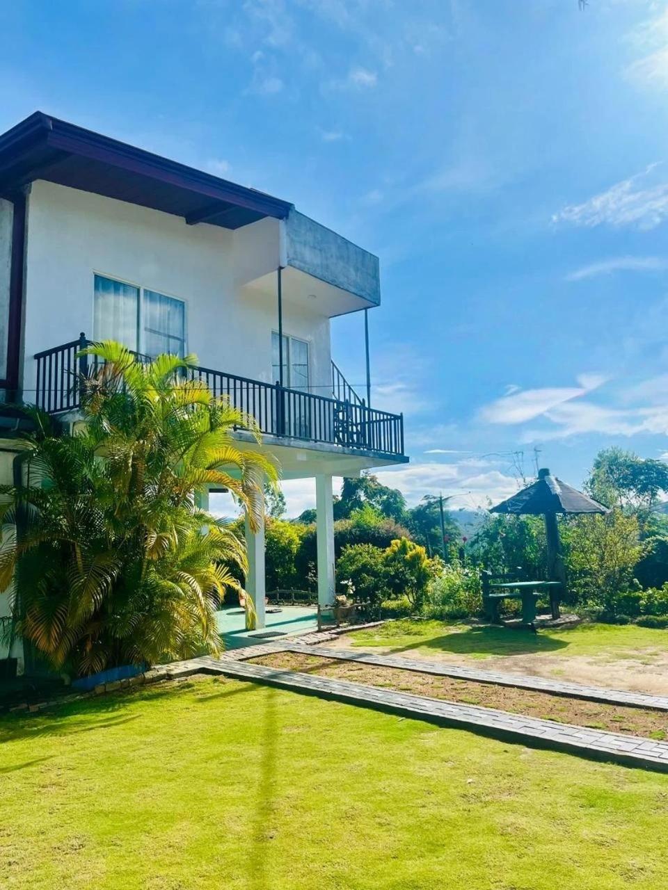 باندارافيلا Bloom House Homestay المظهر الخارجي الصورة